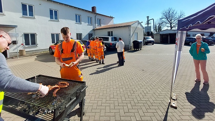 BG Netz Halle: Grillaktionen fortgesetzt