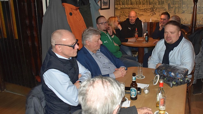 Ortsverband Köln: Martin Burkert besucht ersten Stammtisch des Jahres