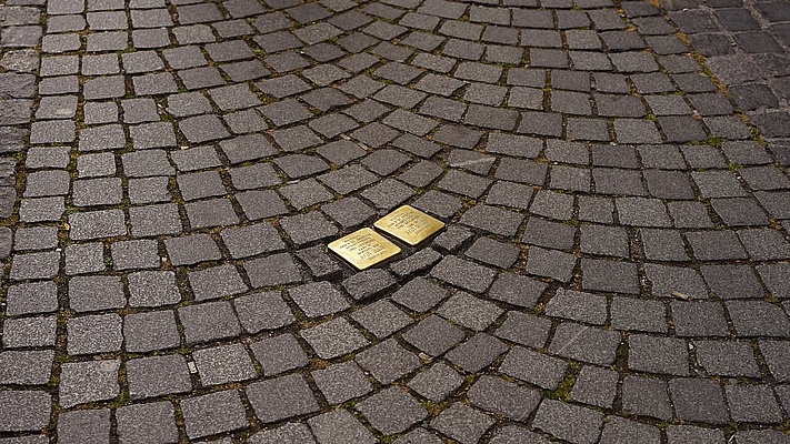 Stolpersteinspaziergang in der jüdischen Schweiz