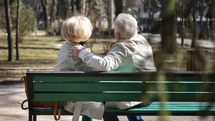 EVG fordert mehr Respekt gegenüber Lebensleistung älterer Menschen