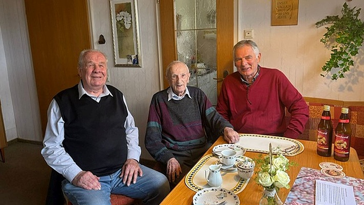 OV Neu-Ulm gratuliert Alois Hummel zum 100. Geburtstag