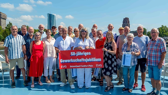 232 Jubilare auf Schifffahrt