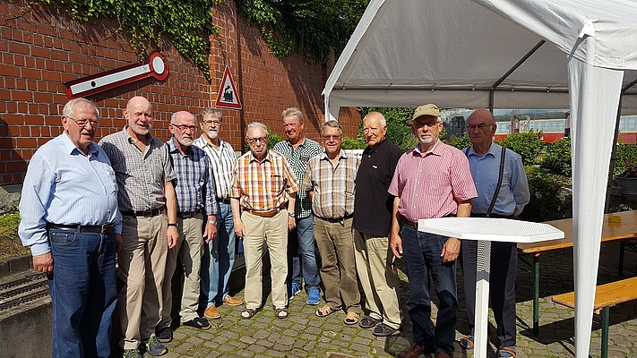 Senioren zu Besuch bei den Lippstädter Eisenbahnfreunden