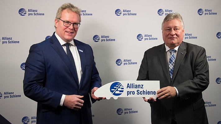 Martin Burkert zum Vorsitzenden der Allianz pro Schiene gewählt