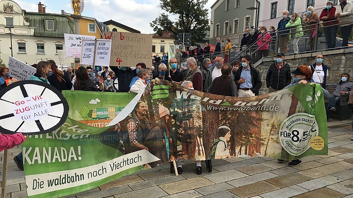 Demo zum Erhalt der Eisenbahnstrecke Gotteszell-Viechtach