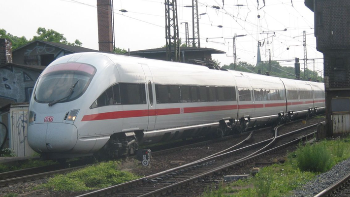 Zentrale Fachgruppe Lokfahrdienst: Der Führerraum der Zukunft kommt dank EVG!