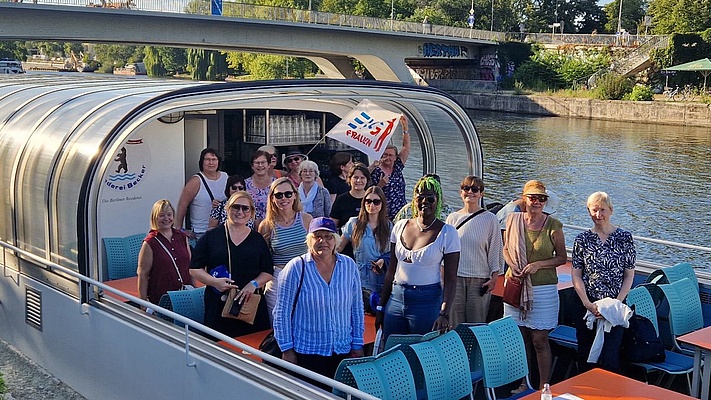 Ortsfrauenleitung Berlin: Historische Dampferfahrt mit Frauengeschichte(n)