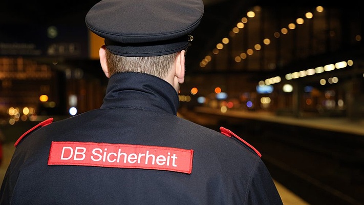 Mehr Sicherheitskräfte angekündigt : Positives Echo bei Berlins Bahnern - Für Berlins Bahnhöfe und Züge