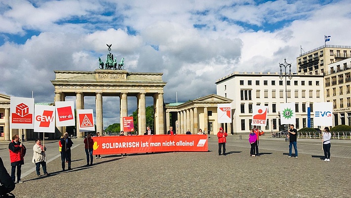 "Wir zeigen auch an diesem 1. Mai, dass wir in dieser aktuell schwierigen Situation für gute Arbeit kämpfen."