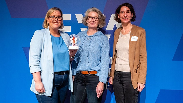 DB Impuls Award 2022 geht auch an EVG-Mitglied Janina Pfeiffer