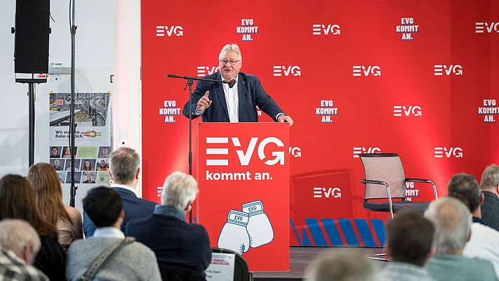 „Schiene ist systemrelevant“ - Schweitzer stellt sich klar hinter EVG und DB Cargo