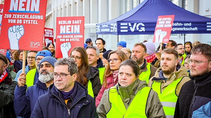 DB Systel Kundgebung am 11. März vor dem DB-Tower in Berlin!