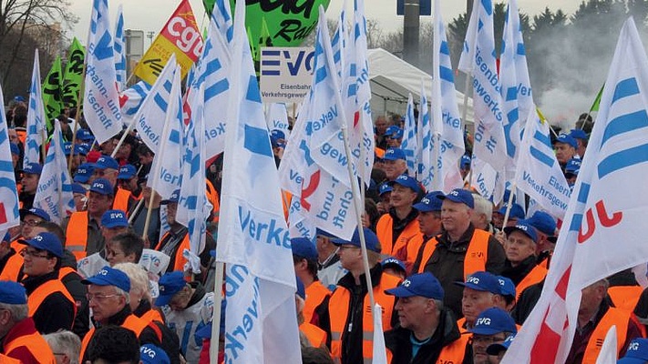 Streikrecht: Sie versuchen es schon wieder