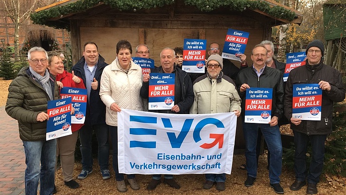 Betriebsgruppe DB JobService Nord: Eisstockschießen im Erlebnis-Zoo Hannover