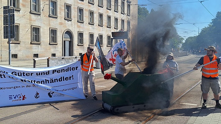 Ausbildung statt Aufrüstung!
