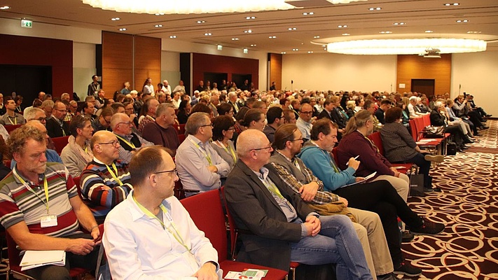 Schöneberger Forum: Der Arbeit ein gesundes Maß geben