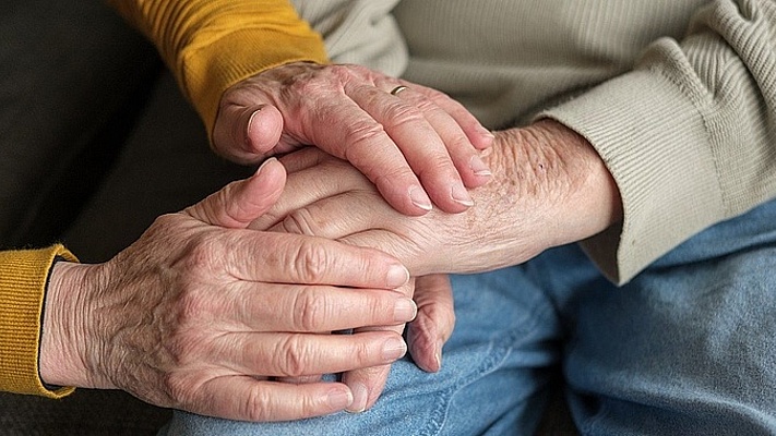 Zukunftspakt Pflege: „Was auf dem Tisch liegt, löst nicht das vorhandene Strukturproblem.“