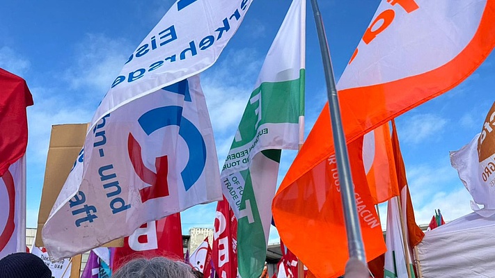 Demo in Straßburg: Klare Botschaft für faire Arbeit im Transport