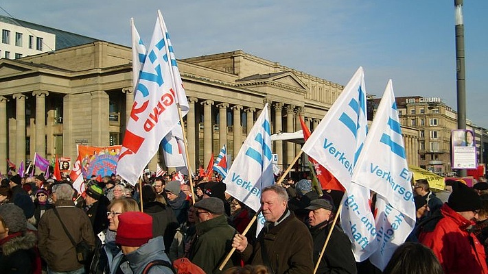 7.000 Menschen demonstrieren gegen Rassismus und Gewalt