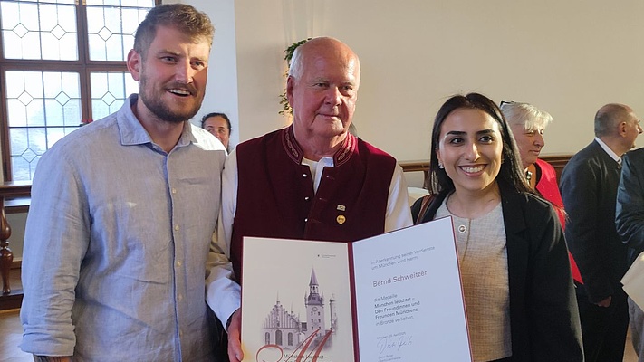 Medaille „München leuchtet“ für Kollegen Bernd Schweitzer