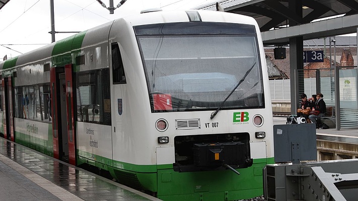 Protestaktion gegen möglichen Verkauf der Erfurter Bahn