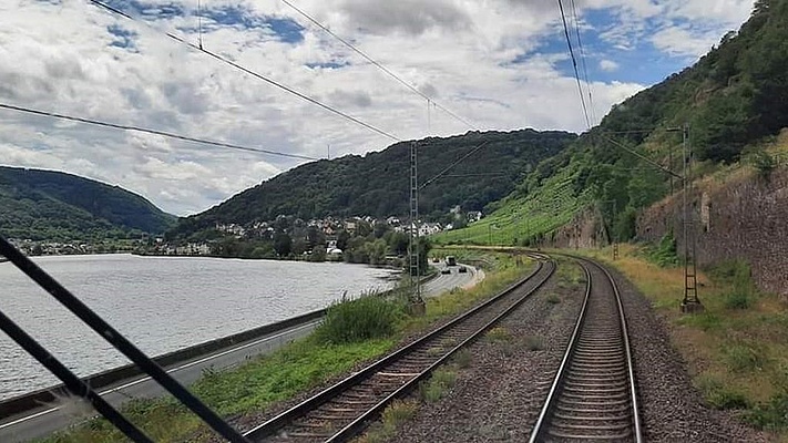 Betriebsgruppe DB Cargo Duisburg: Lokführerurgestein Rolf Nördershäuser auf letzter Fahrt