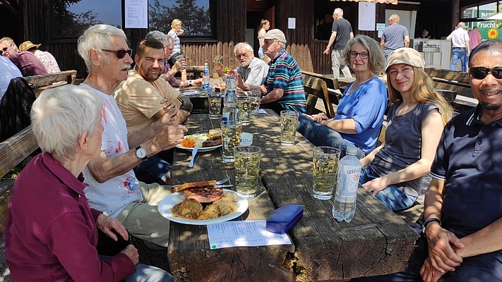 Ortsverband Rhein-Neckar: Weinwanderung mit Überraschungsgast