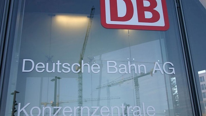 DB AG: Keine Beraterverträge mehr mit ehemaligen Führungskräften!