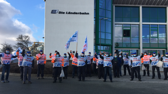 Warnstreik bei der Länderbahn erfolgreich beendet