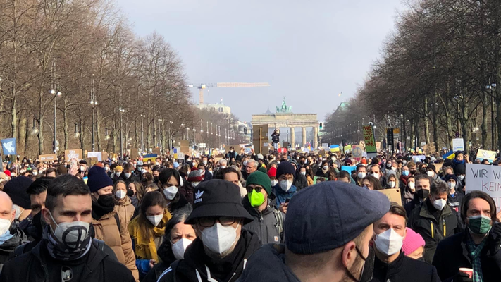 Hunderttausende auf Friedenskundgebung in Berlin