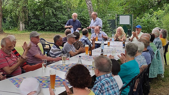 Ortsseniorenleitung Rhein-Neckar: Grillfest am Kiefweiher in Ludwigshafen (Rhein)