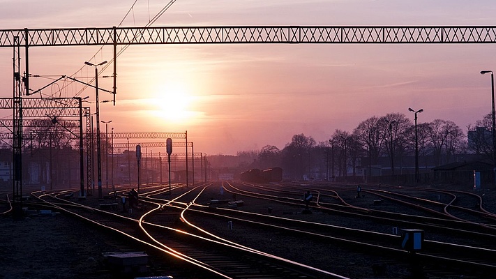 Mehr Bahn für die Menschen: Deutschland-Takt: „Der Zielfahrplan gibt die Infrastruktur vor“