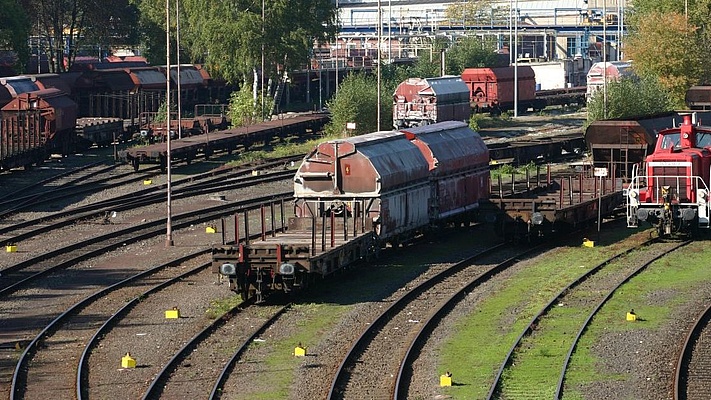 Sperrung der Rheintalbahn: Rückfallplan und Elektrifizierungsquote von 70 Prozent nötig