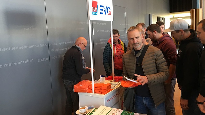 EVG-Aktion auf der Betriebsversammlung Netz PD Freiburg
