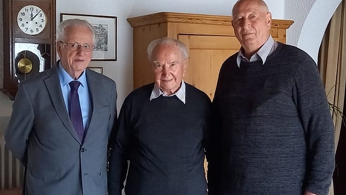EVG-Seniorengruppe Neustadt gratuliert Edwin Arnold zum 102. Geburtstag