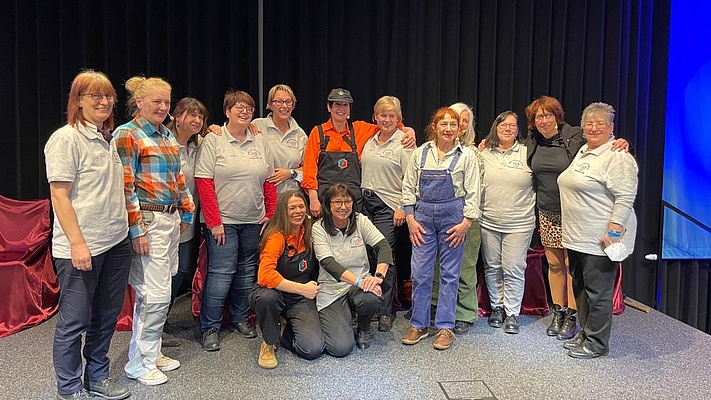 EVG-Frauen Saarland: Besuch des Frauenkabaretts „Donna Mobile“