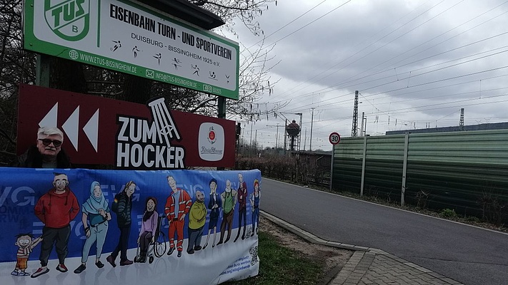 Banner-Aktion der Ortsseniorenleitung Duisburg zur Tarifrunde