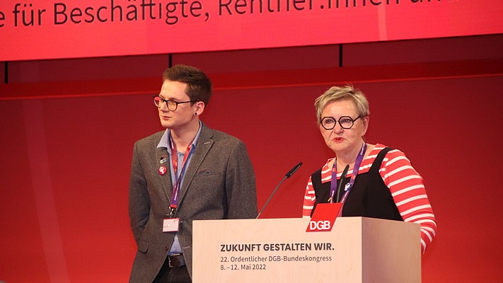 DGB-Bundeskongress: EVG-Initiativantrag zum „Entlastungspaket“ einstimmig verabschiedet