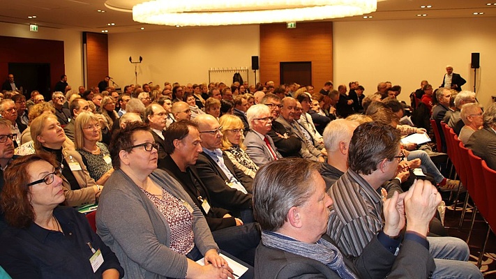 Schöneberger Forum: Zeitenwende mit Startproblemen
