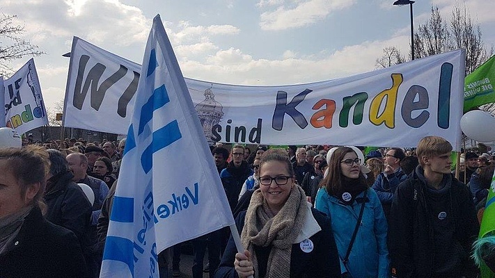 Kandel ist nicht braun, Kandel ist bunt"