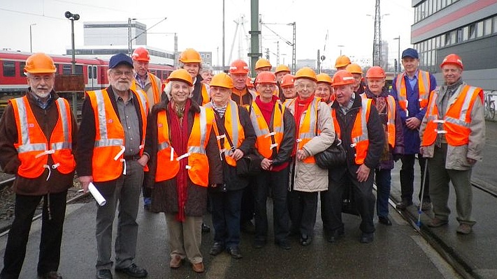 Verdi-Senioren zu Besuch bei DB-Regio in Ludwigshafen