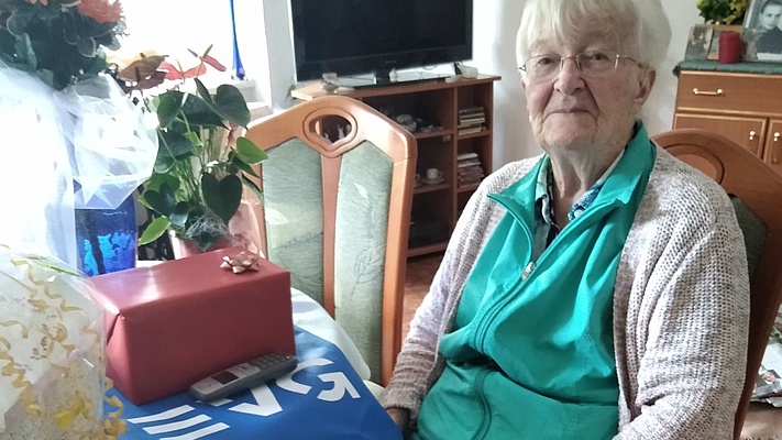 Herzlichen Glückwunsch! EVG gratuliert Käte Seifert zum 100sten Geburtstag