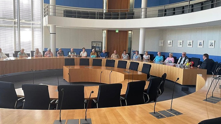 Ortsseniorenleitung Lutherstadt Wittenberg zu Besuch bei Martin Kröber im Bundestag