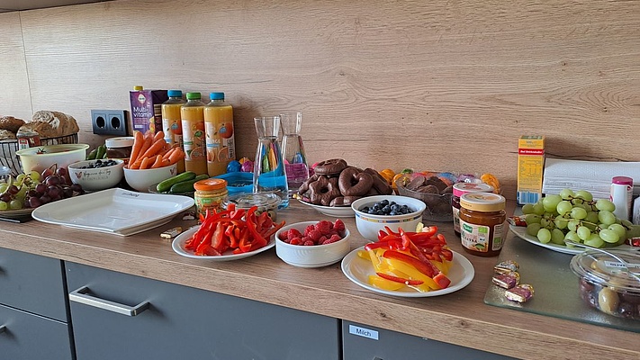 Betriebsgruppe DB InfraGO, Personenbahnhöfe, RB Südwest lädt zum Brunch in Mannheim ein