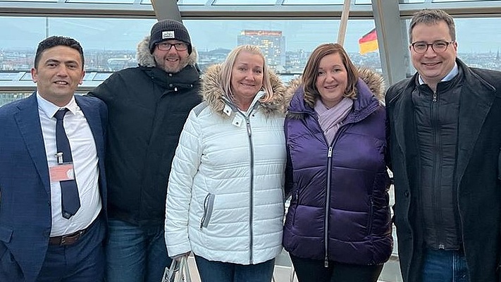 Schwergewicht zum Anfassen: Besuch bei Martin Kröber im Bundestag