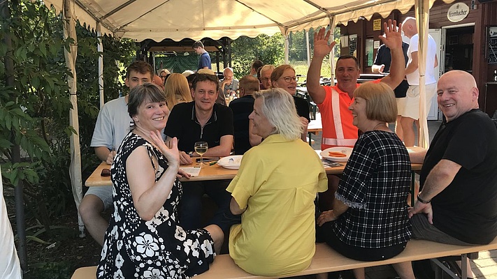 Ortsverband Mainz feiert Sommerfest im Biergarten