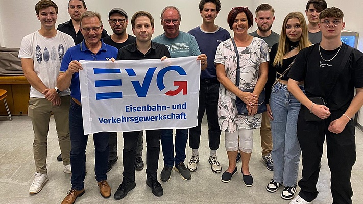 Ortsverband Fulda: Kevin Kühnert im Austausch mit der EVG-Jugend
