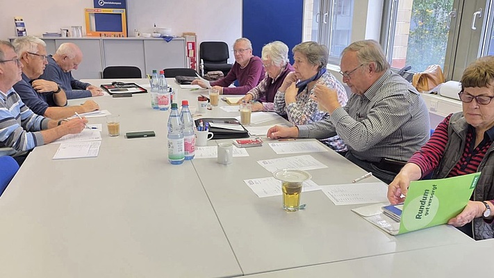 Gemeinschaft spüren: Ortsseniorenleitungen Halle bereiten Seniorentag vor