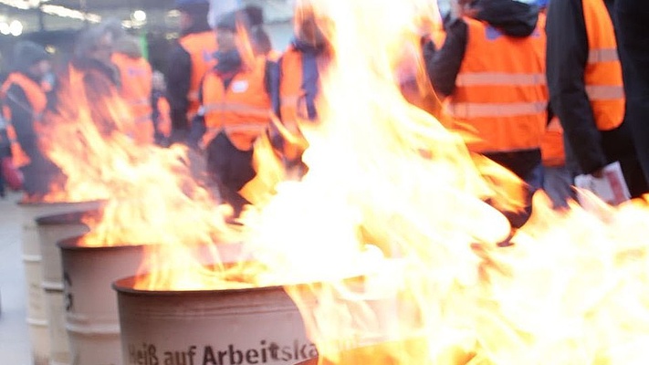 Finger weg von der Tarifautonomie!