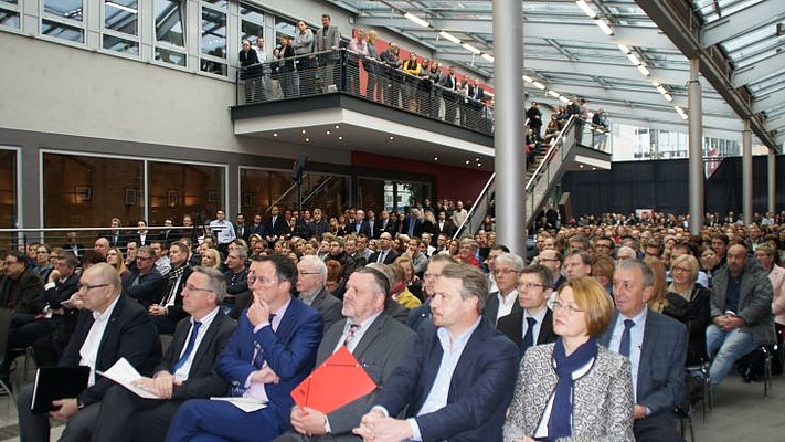 „Stimmung“ bei der Betriebsversammlung der DB Schenker Rail Zentrale